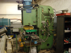 200 Ton Hydraulic Press Steelcase 1